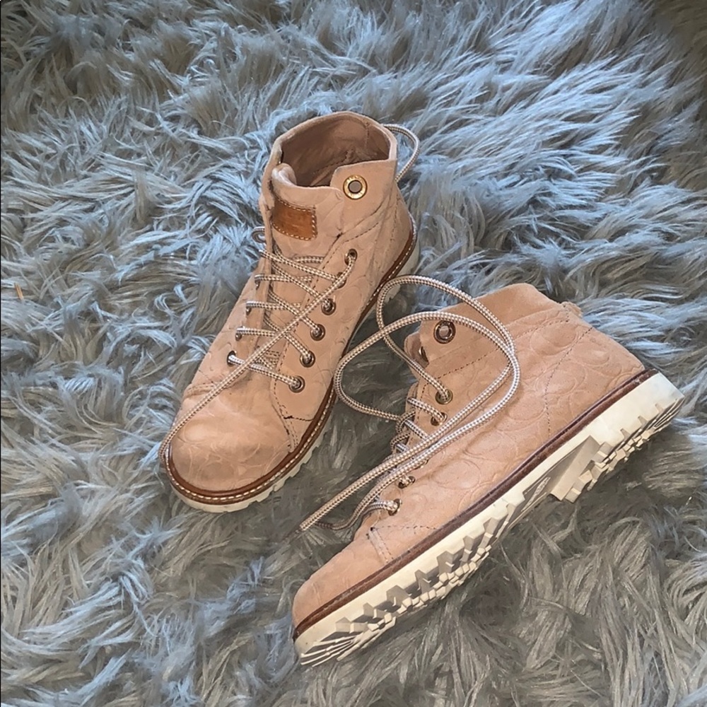 Coach boots
